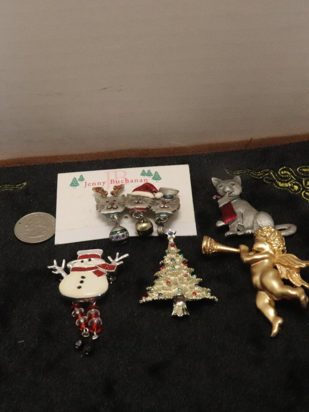 Lot of 5 Women's Christma Pins (Brooches) one New Jenny Buchanan 3 Cats